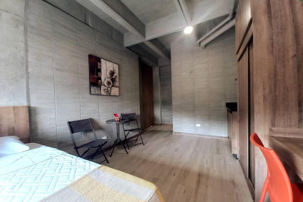 303 Metroplus, Belen Exclusive Loft